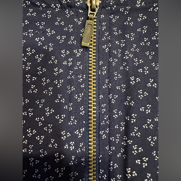 Dress - Picture 5 of 5